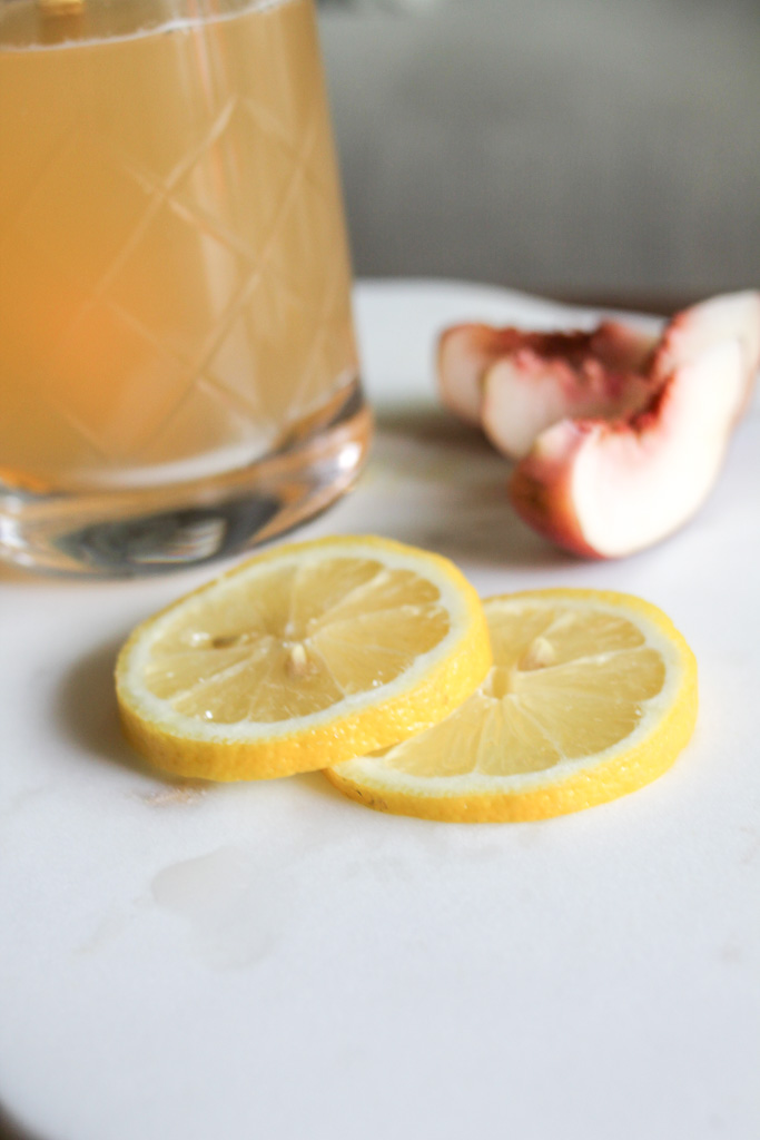 lemon-easter-brunch-cocktail.jpg